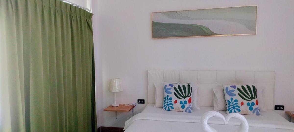 Ainny Residence Patong Quarto foto